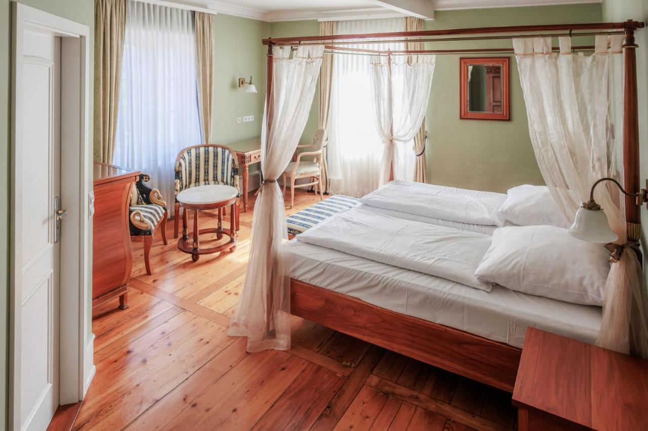 Schloss Neckarbischofsheim Ngoại thất bức ảnh