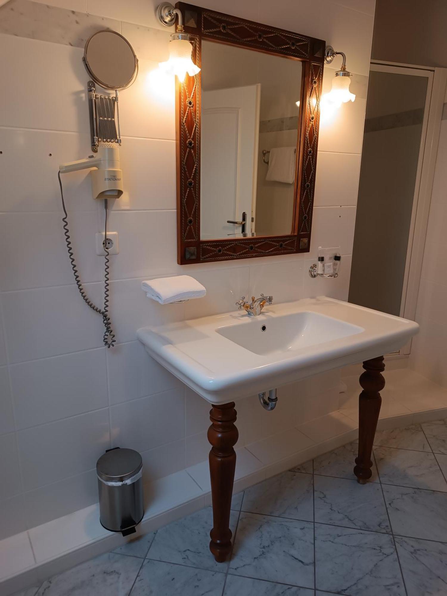 Schloss Neckarbischofsheim Ngoại thất bức ảnh